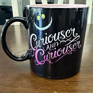 Silver Buffalo Disney's Alice in Wonderland Cheshire Cat Heat Reveal Mug.